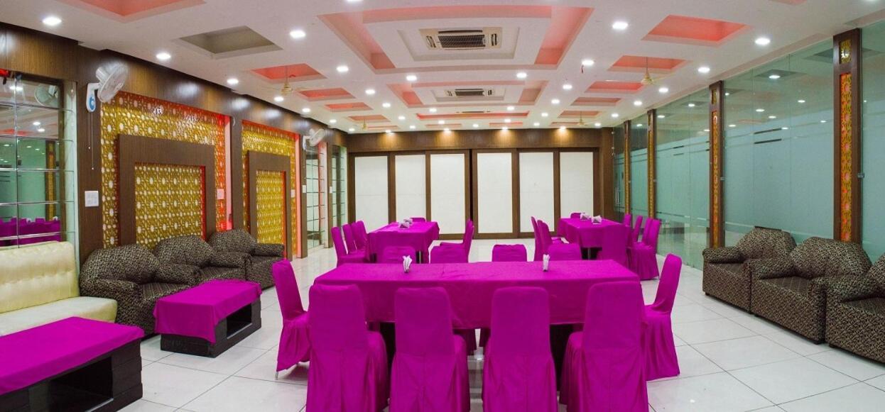Hotel Anand Castle Kashipur Bagian luar foto